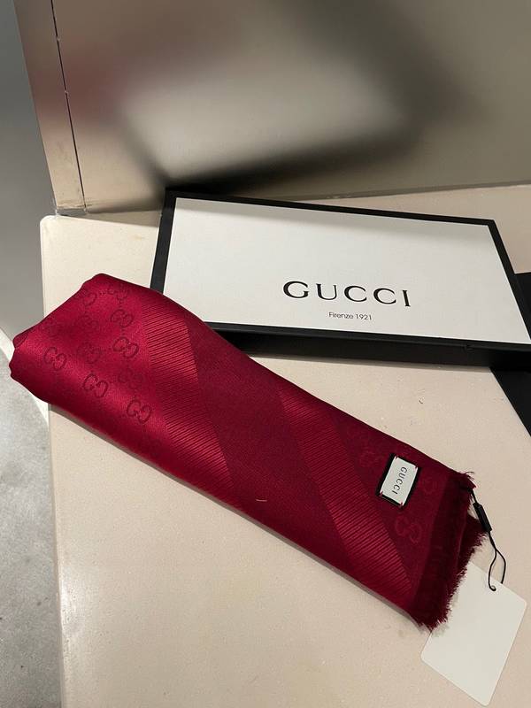 Gucci Scarf GUC00387 Gucci Scarf GUC00387