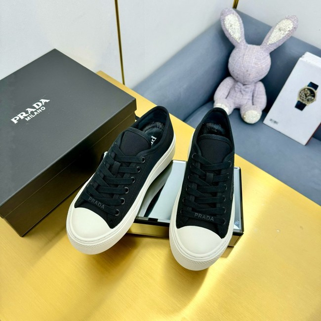 Chanel Downtown Bold leather sneakers 45033-3