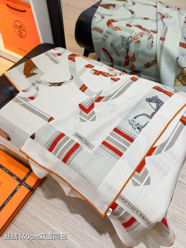 Hermes Shawl Cashmere and Silk Jacquard KY111