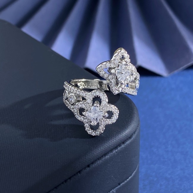 Louis Vuitton ring CE81100