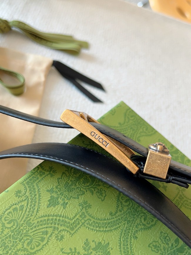 Gucci Belt with Interlocking G detail 673921-2