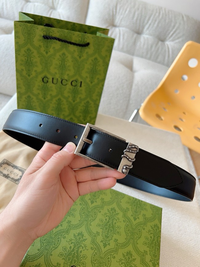 Gucci Belt with Interlocking G detail 673921-3