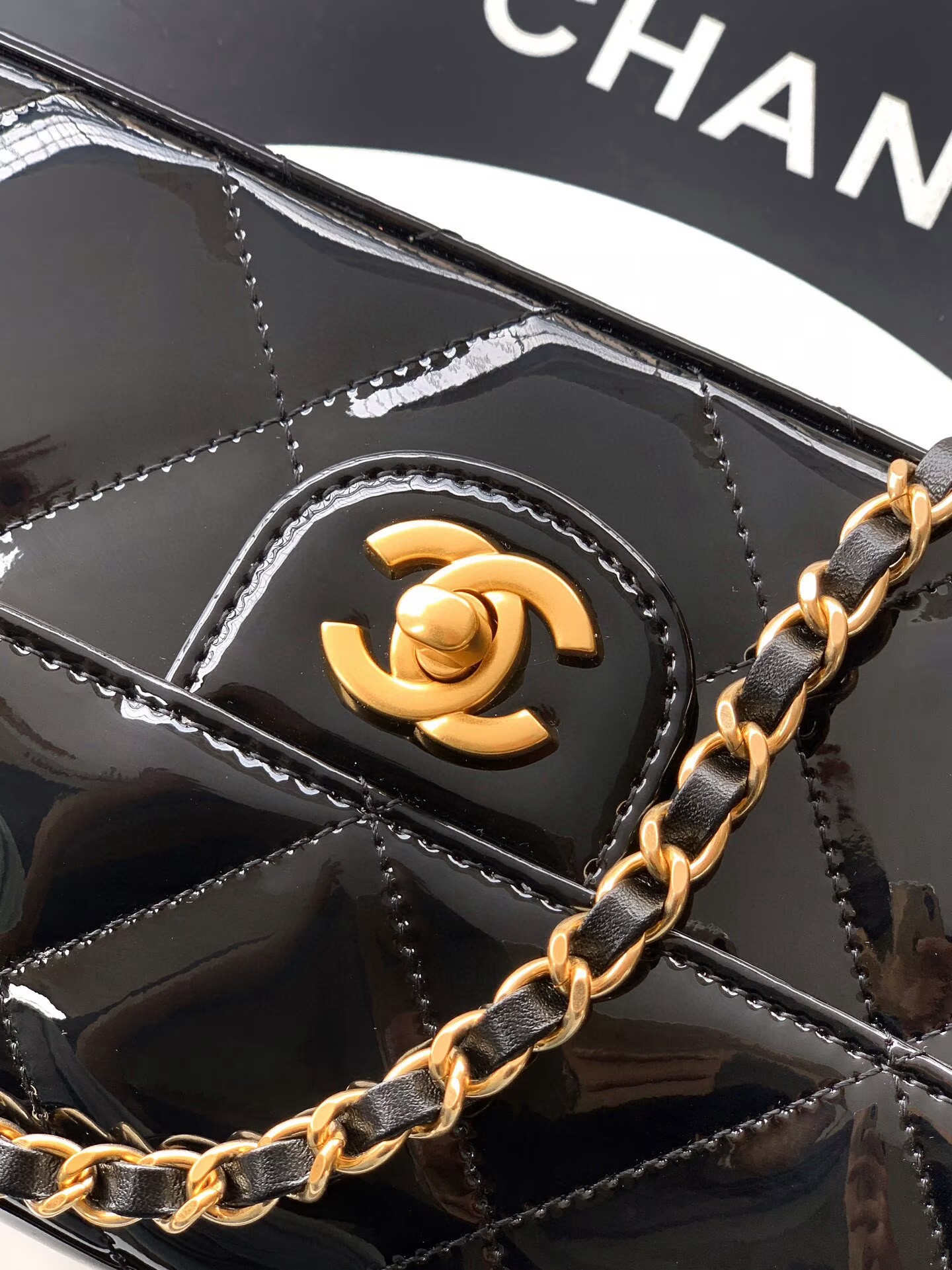 Chanel 25K Original Patent Leather Top Handle Bag A6321 Black