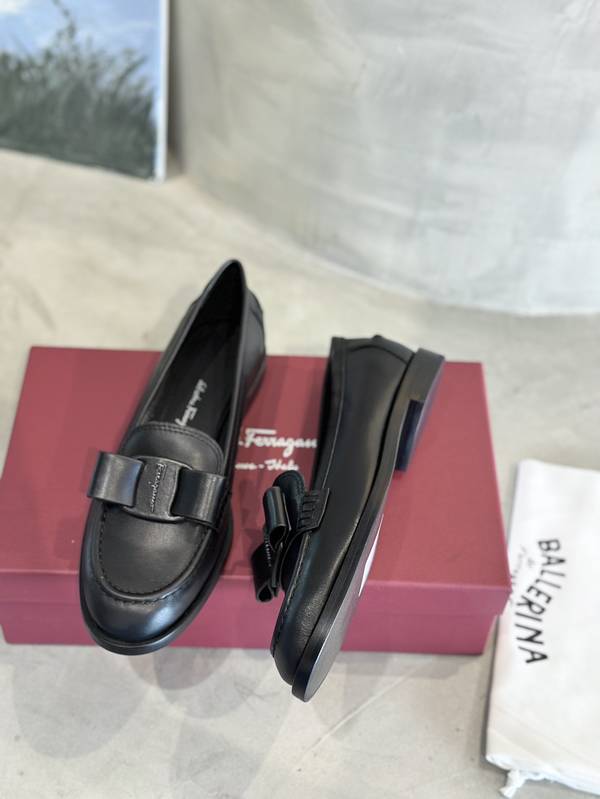 Ferragamo Shoes FMS00096