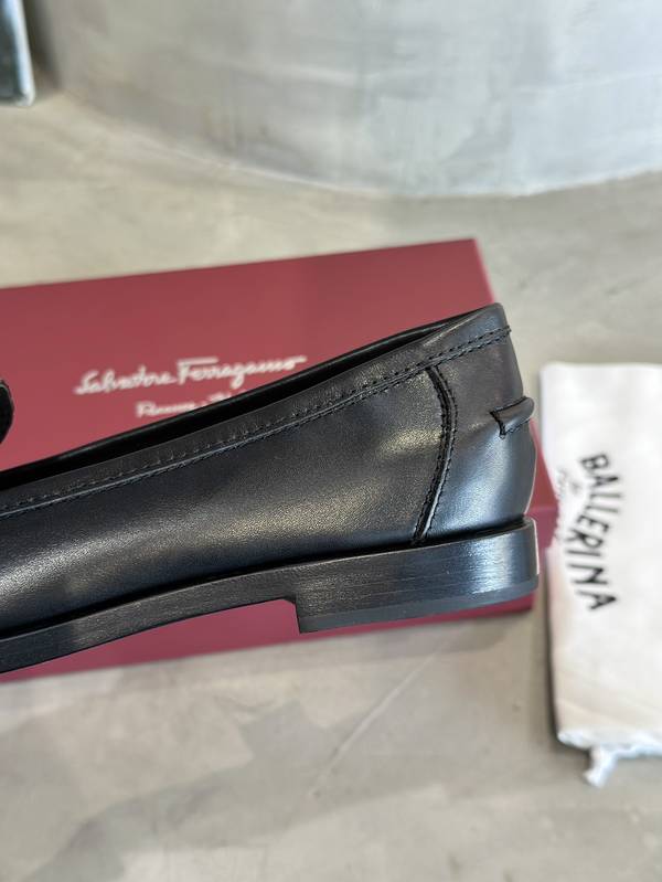 Ferragamo Shoes FMS00096