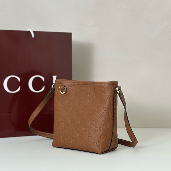 Gucci GG Emblem nano bucket bag 847090 brown