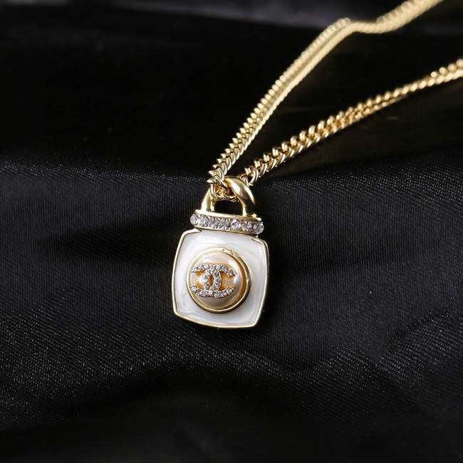Chanel necklace CE81671