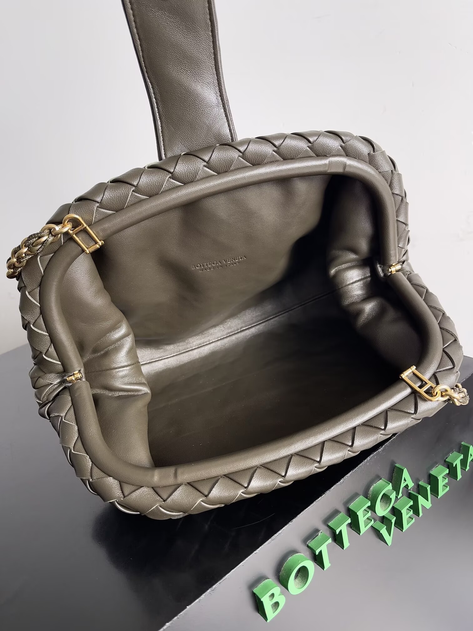 Bottega Veneta Lauren 1980 785807 Khaki Green Bottega Veneta Lauren 1980 785807 Khaki Green