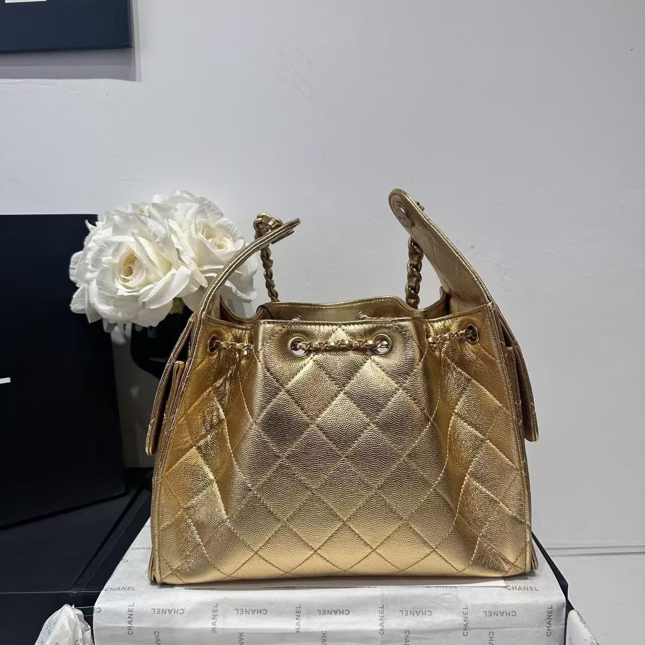 CHANEL 25 SMALL HANDBAG AS5293 New Gold CHANEL 25 SMALL HANDBAG AS5293 New Gold