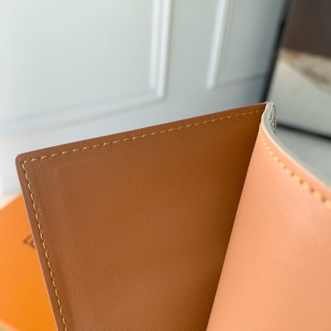 Louis Vuitton Passport Cover M26831 light gray