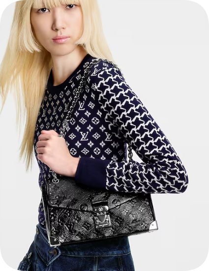 Louis Vuitton Trunkie M28137 black