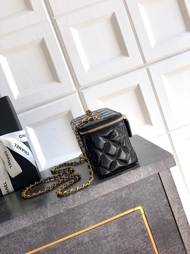 CHANEL 26C Vanity with Chain AP3940 black