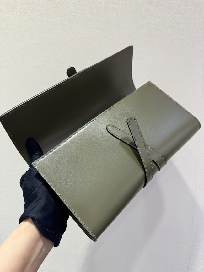 Hermes swift Leather Clutch 37568 dark green Hermes swift Leather Clutch 37568 dark green