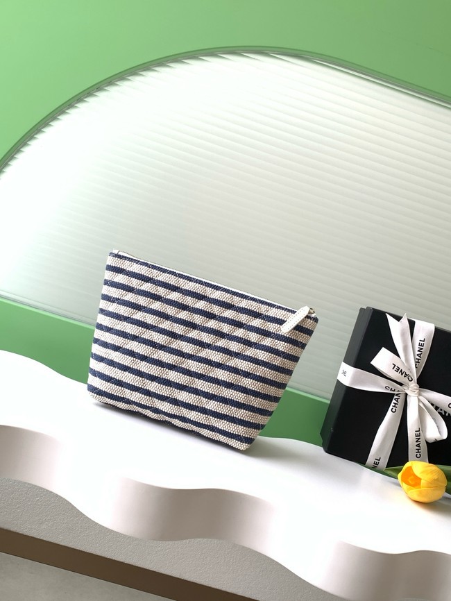 CHANEL Zipped Case AS4989 black