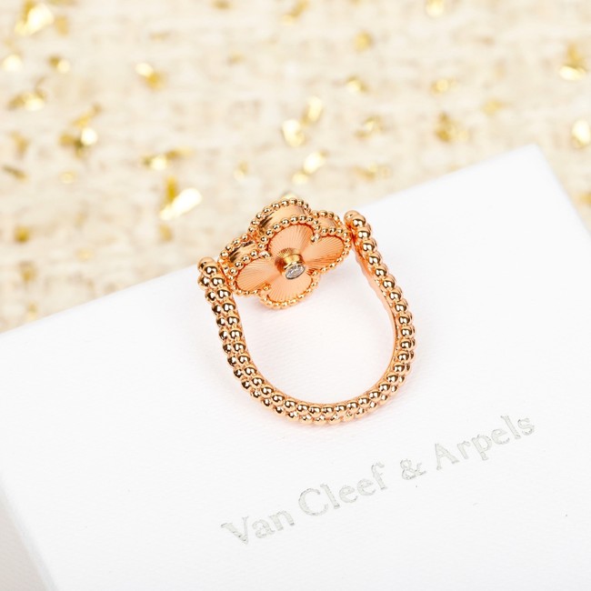 Van Cleef & Arpels ring CE81874