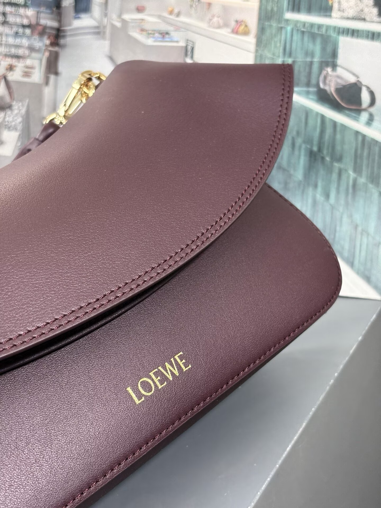 Loewe Ola Original Leather Fashion Handbag L53012 Wine